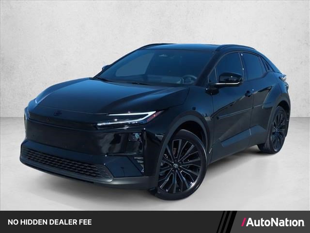 Used 2026 Toyota C-HR AWD/4WD video 1