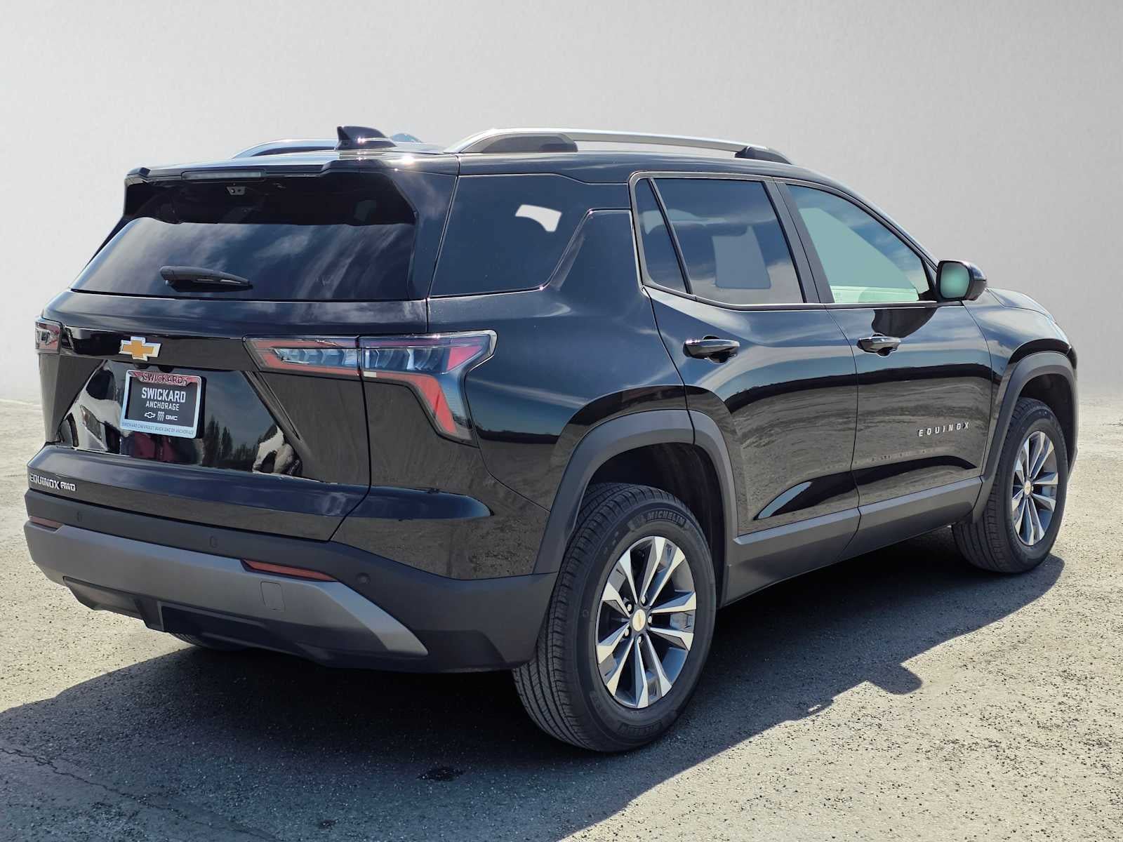 New 2026 Chevrolet Equinox LT w/ Safety and Technology Package AWD/4WD image 3