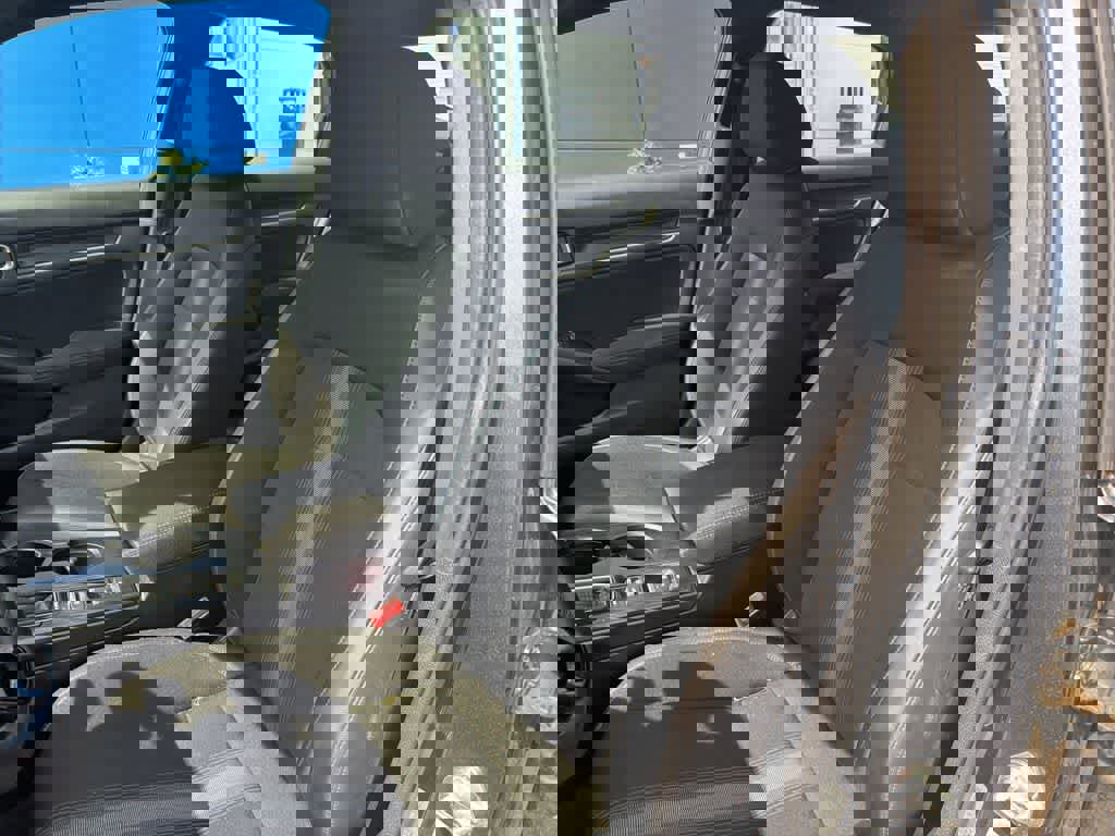 Used 2023 Honda Civic Sport image 25