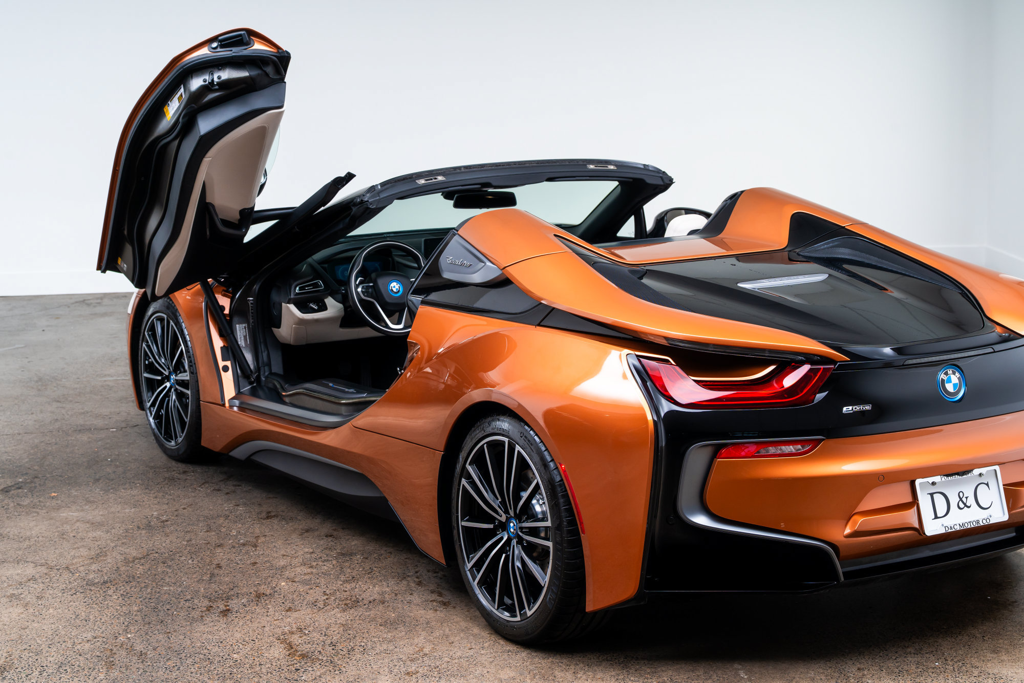 Used 2019 BMW i8 Roadster AWD/4WD image 6