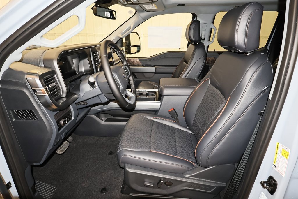 New 2025 Ford F350 Lariat w/ Lariat Ultimate Package image 11