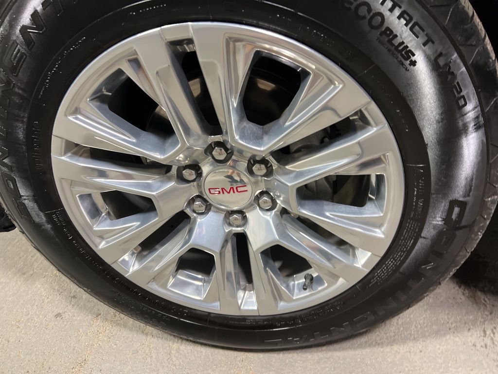 Used 2025 GMC Yukon XL Denali image 38