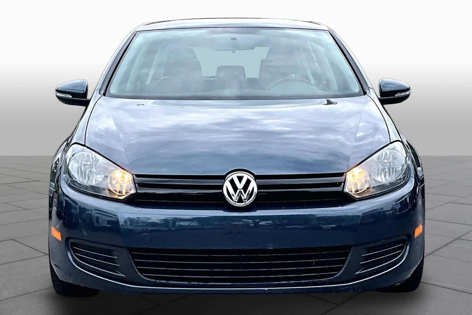 Used 2012 Volkswagen Golf 4-Door FWD image 4