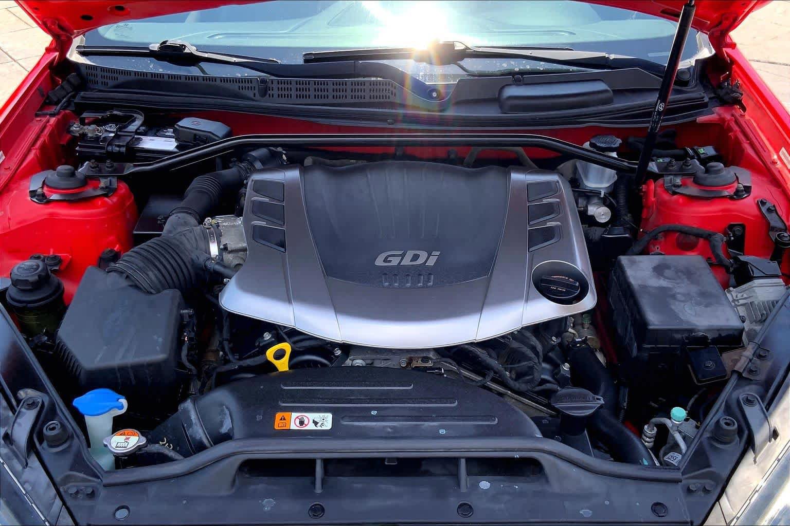 Used 2013 Hyundai Genesis 3.8 RWD image 29