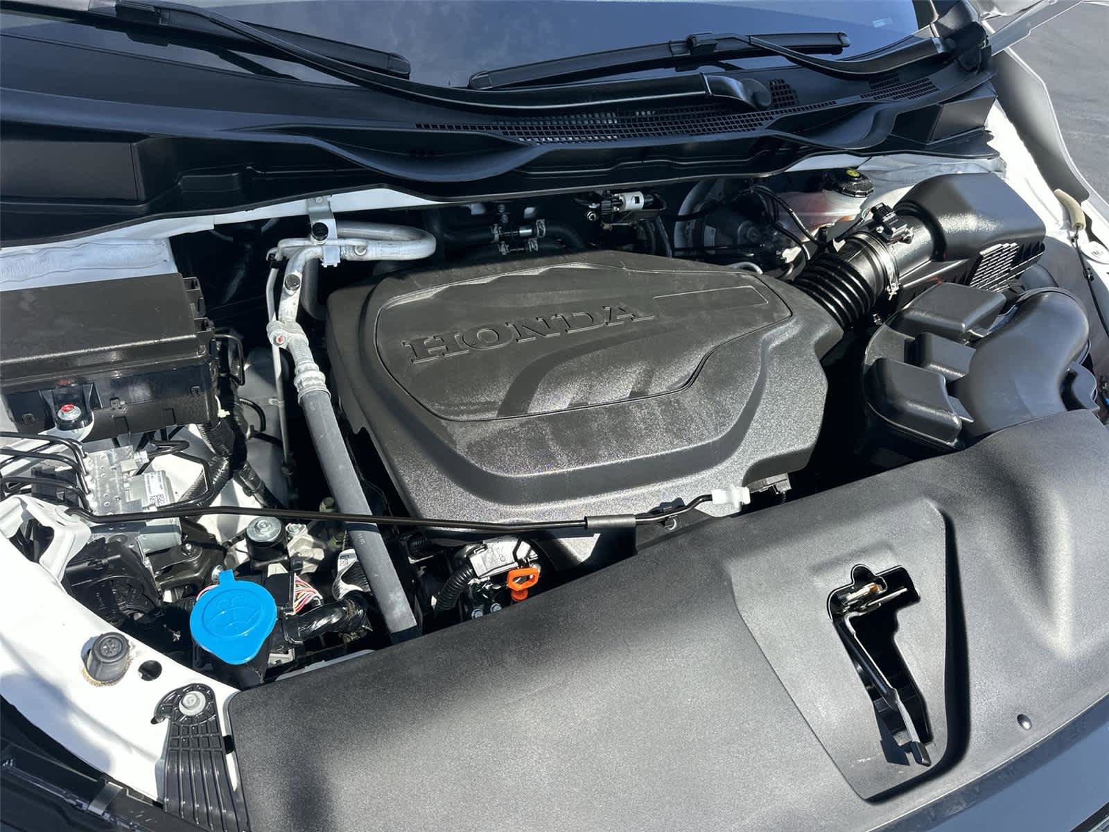 Used 2025 Honda Odyssey Touring image 10