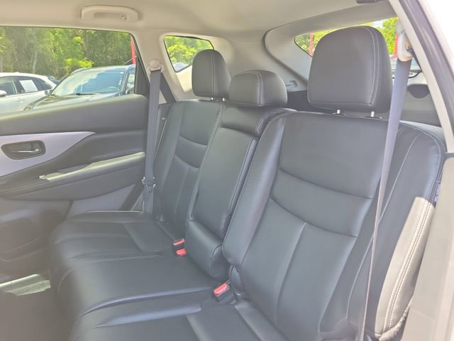 Certified 2022 Nissan Murano SV w/ SV Midnight Edition Package FWD image 11