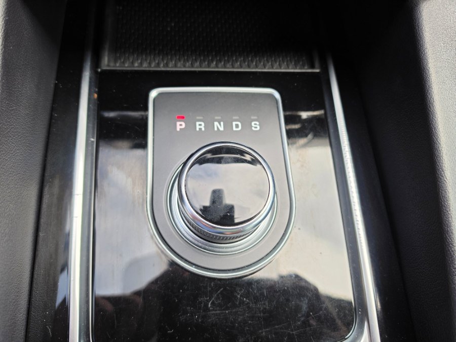 Used 2020 Jaguar F-PACE Prestige AWD/4WD image 21