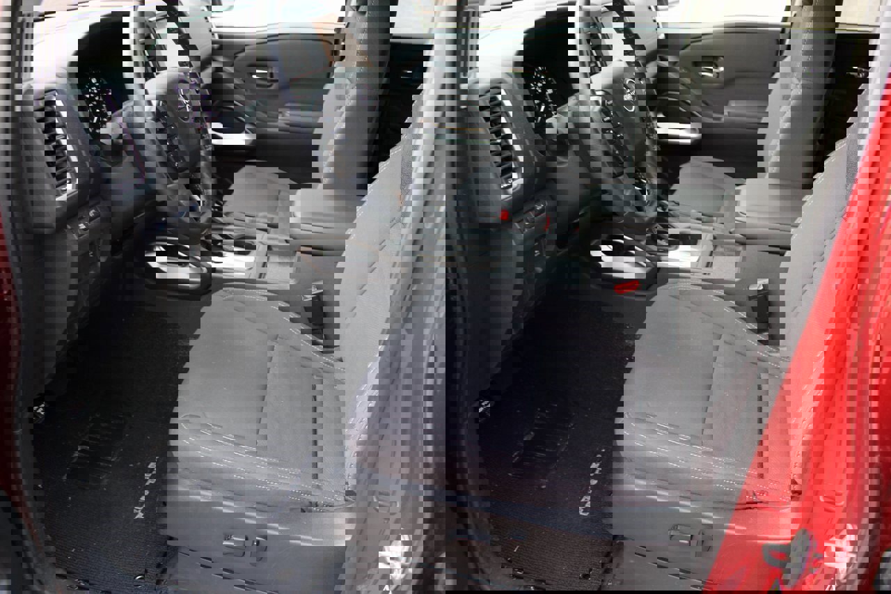 Used 2023 Nissan Frontier SV w/ SV Convenience Package image 15