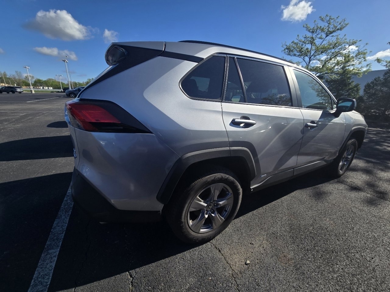 Certified 2025 Toyota RAV4 LE image 8