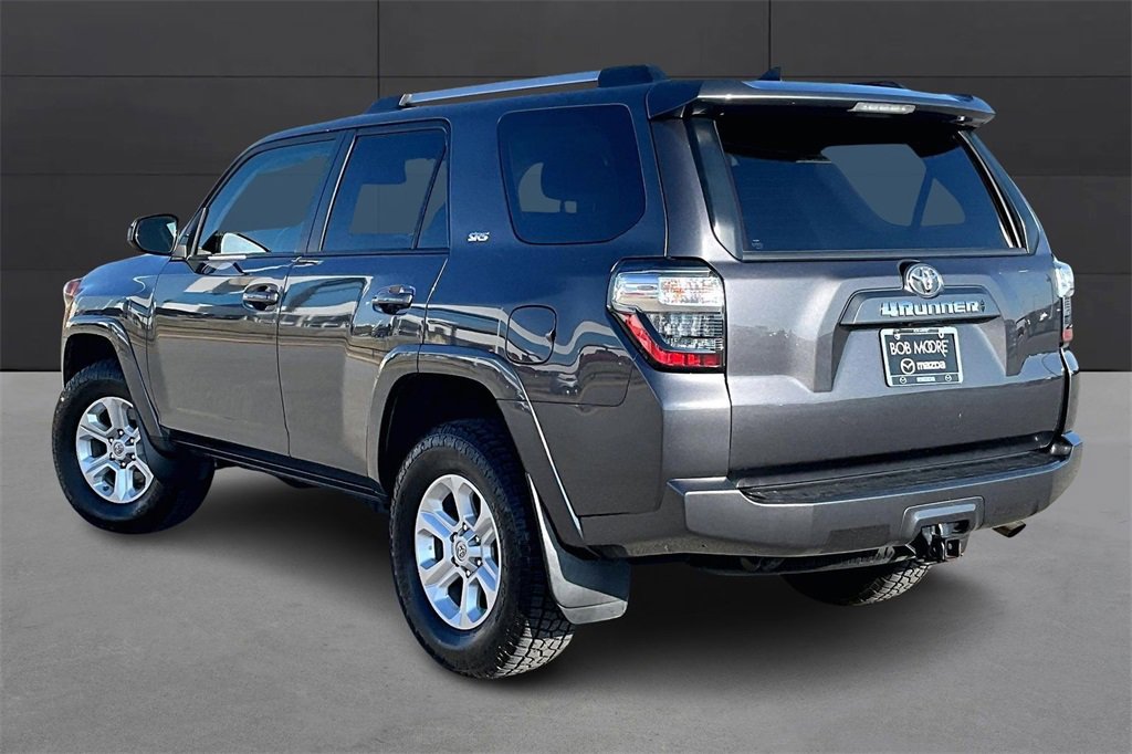 Used 2021 Toyota 4Runner SR5 image 9