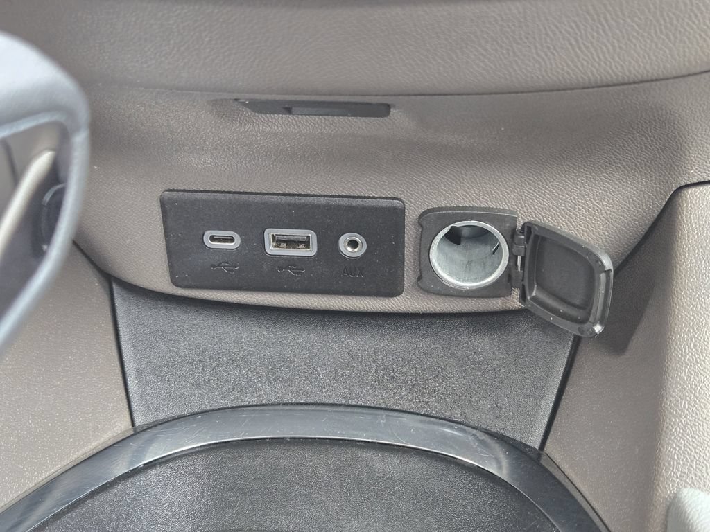 Used 2024 Chevrolet Malibu LT FWD image 22