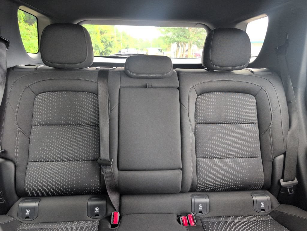 Used 2025 Chevrolet Equinox LT FWD image 30
