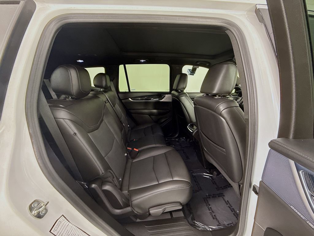 Used 2023 Cadillac XT6 Premium Luxury image 30