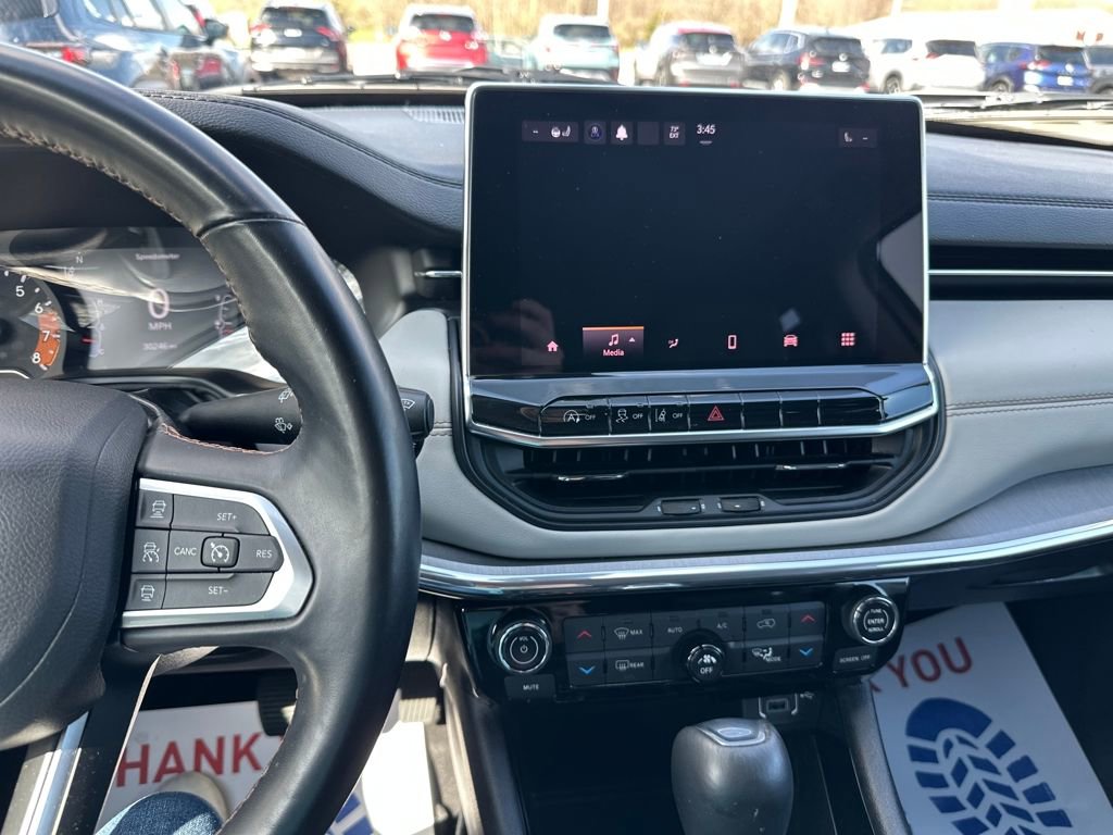 Used 2022 Jeep Compass Limited image 14