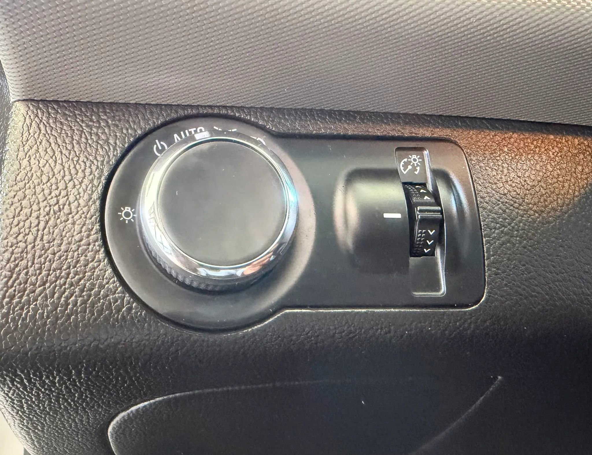 Used 2018 Chevrolet Sonic LS image 18