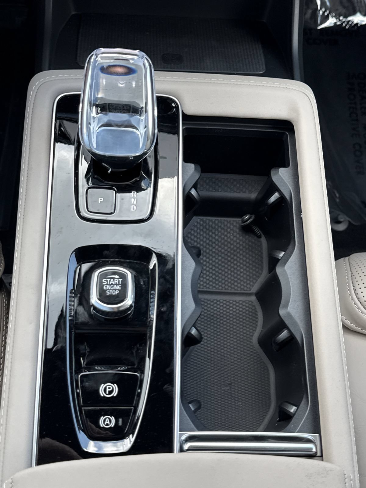 New 2026 Volvo XC90 B5 Ultra w/ Protection Package Premier AWD/4WD image 32