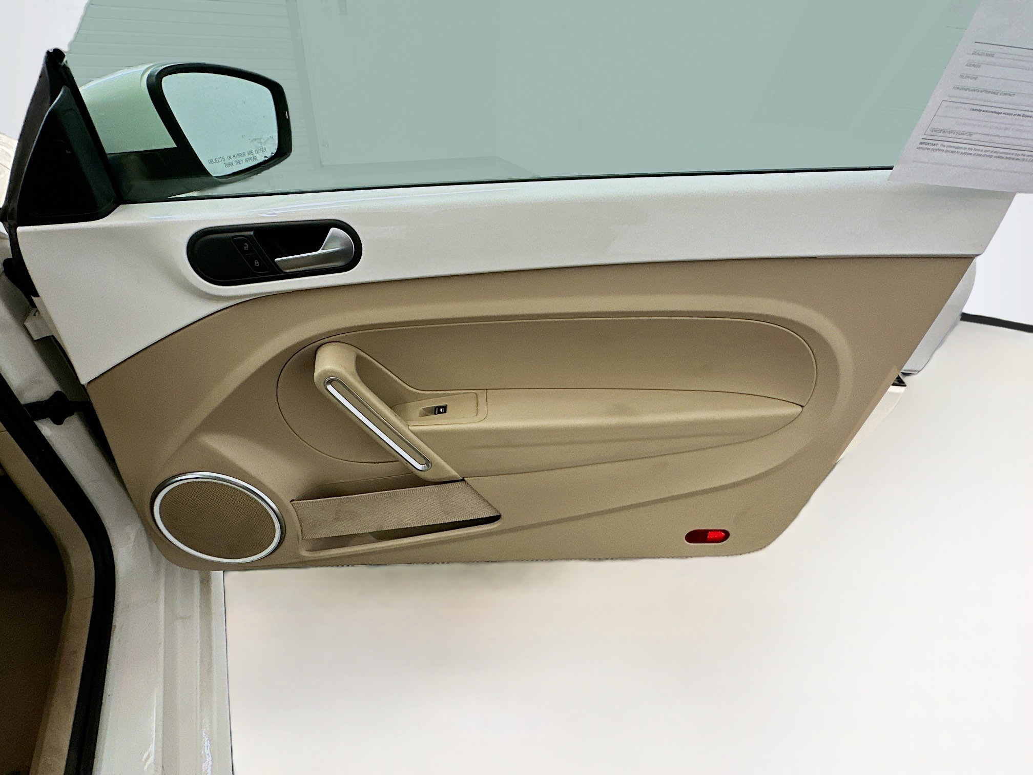 Used 2013 Volkswagen Beetle 2.5 image 29