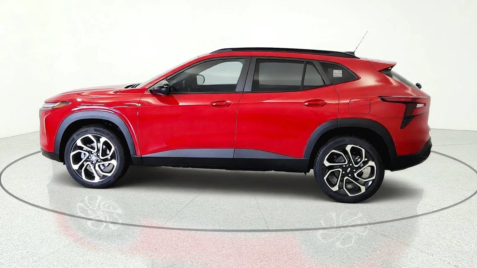 New 2026 Chevrolet Trax RS w/ Driver Confidence Package FWD image 5