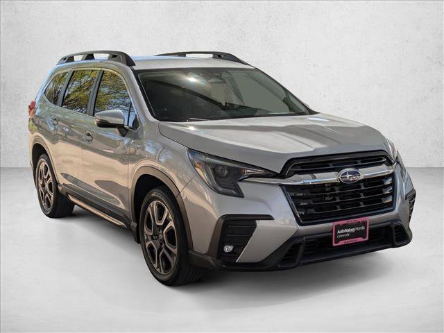 Used 2023 Subaru Ascent Limited image 3