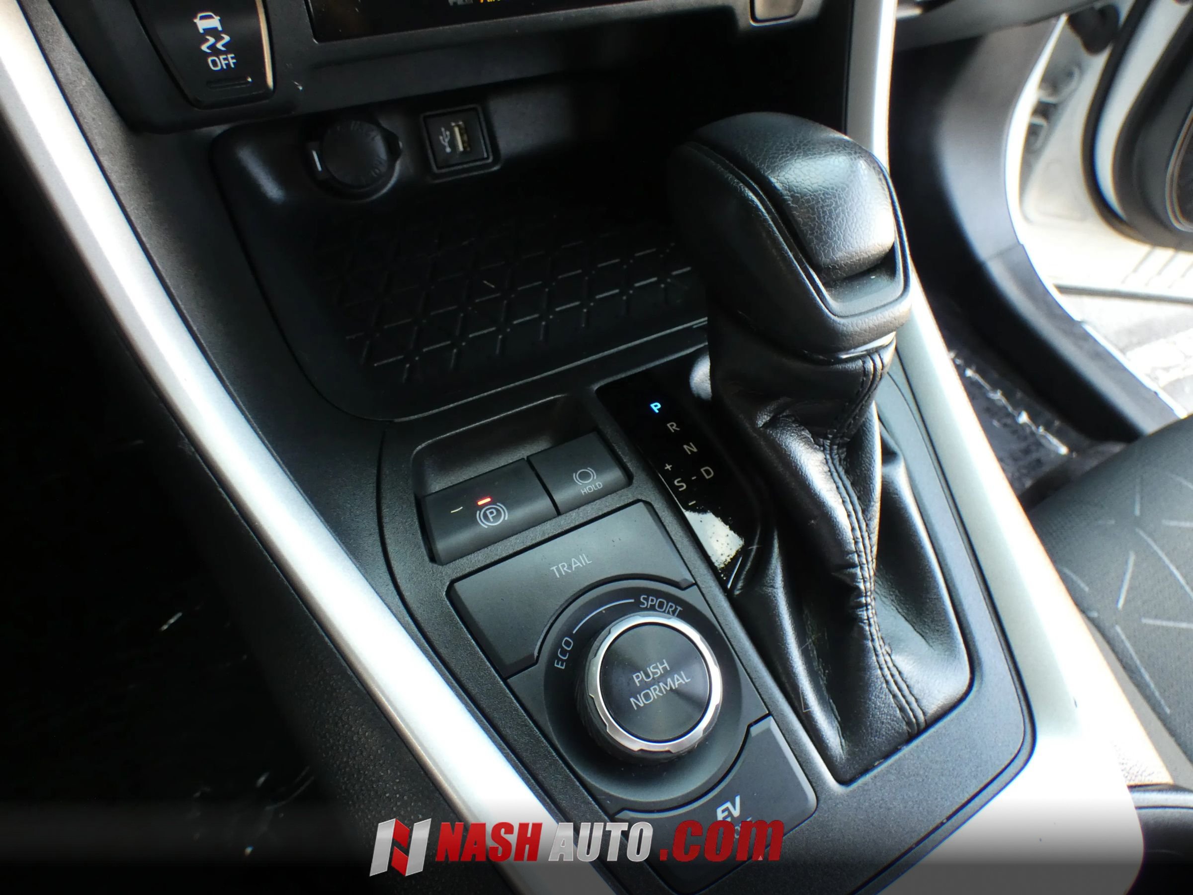 Used 2023 Toyota RAV4 AWD Hybrid image 62