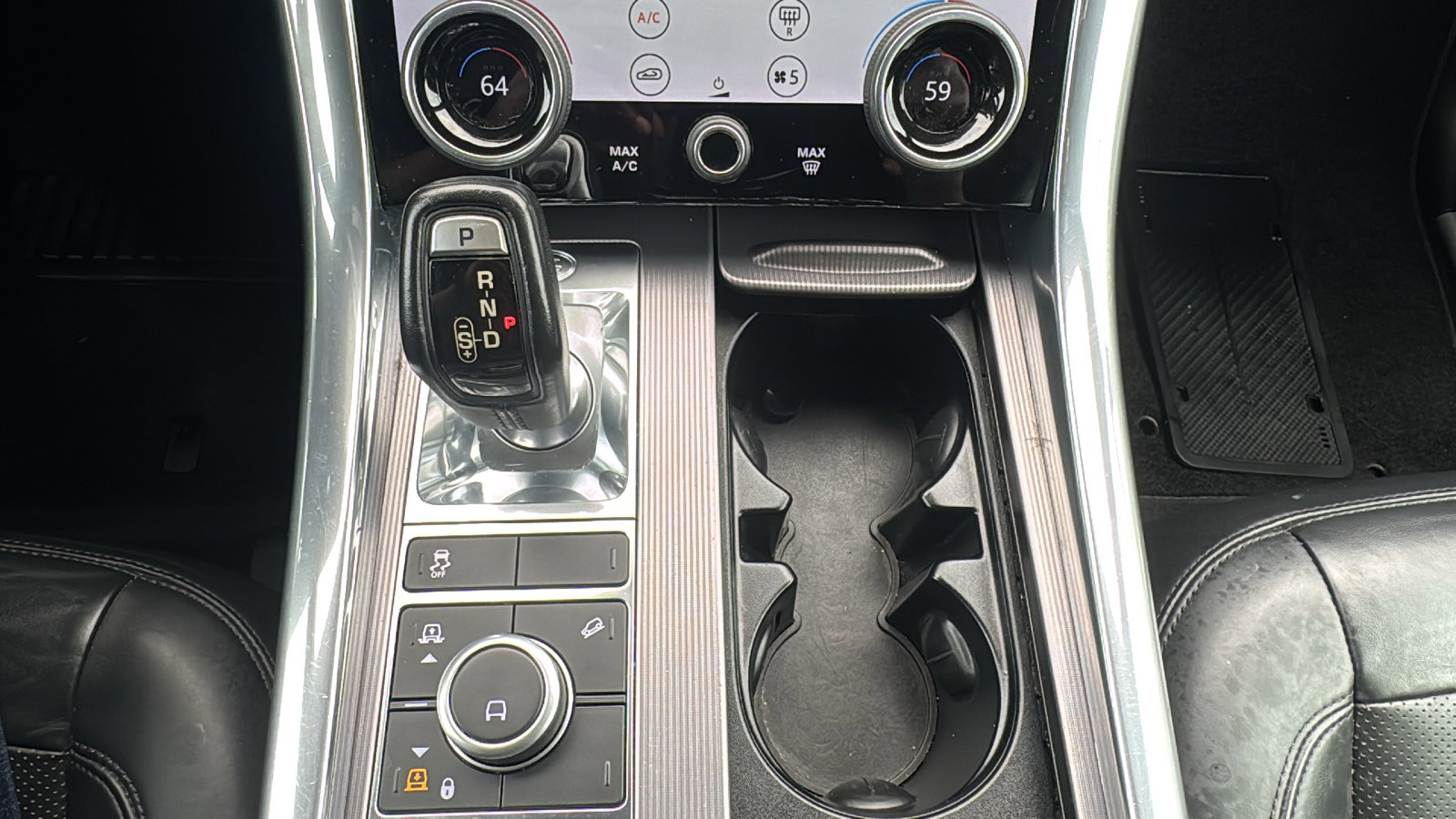 Used 2018 Land Rover Range Rover Sport HSE image 21