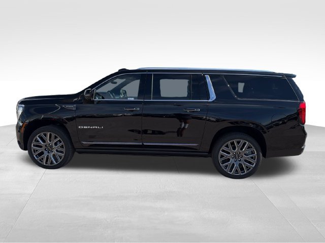 New 2026 GMC Yukon XL Denali Ultimate AWD/4WD image 4