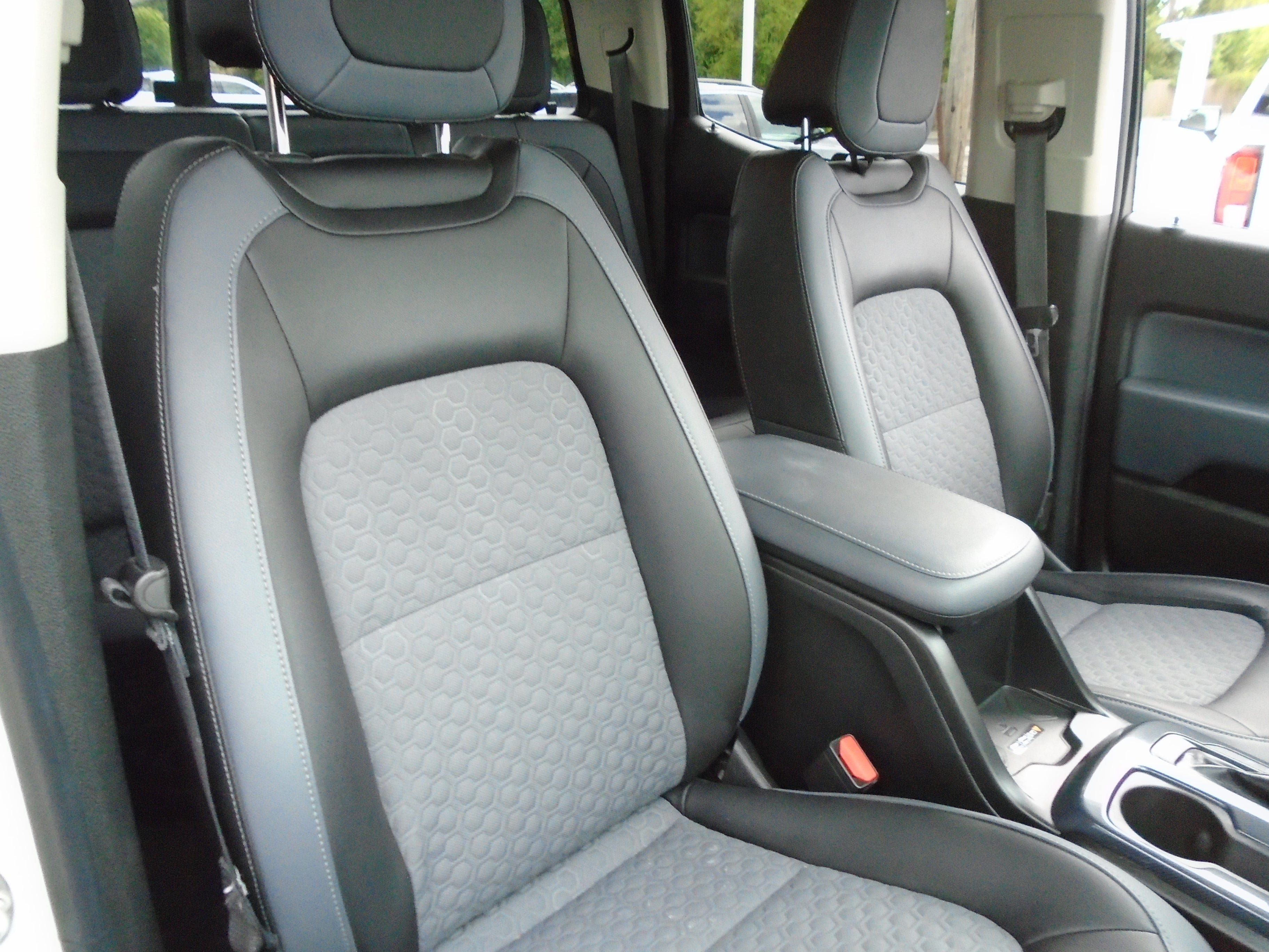 Certified 2019 Chevrolet Colorado Z71 AWD/4WD image 31