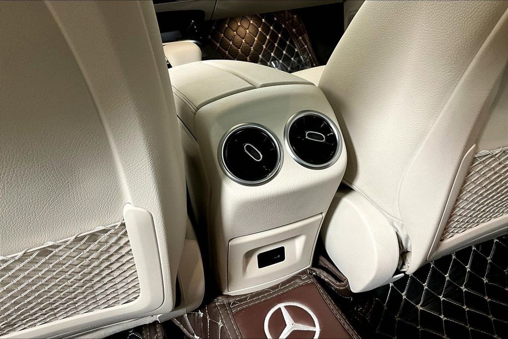 Used 2022 Mercedes-Benz CLA 250 image 34