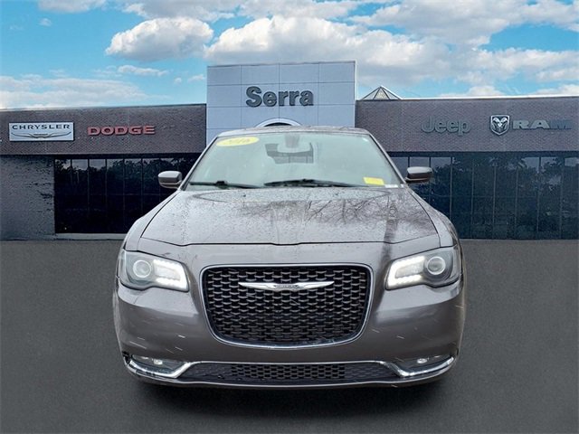 Used 2016 Chrysler 300 S image 2