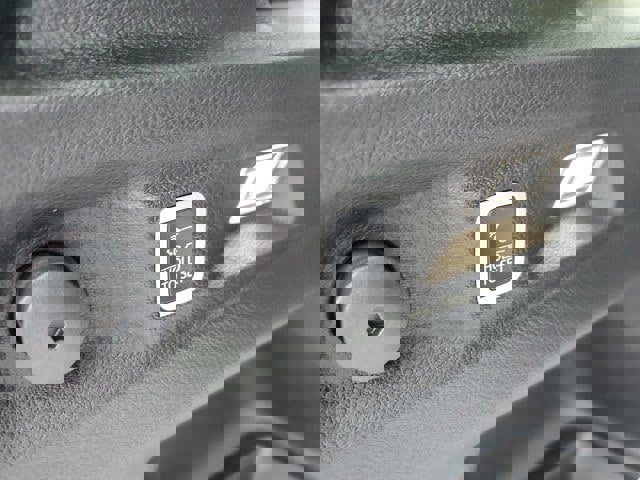 New 2025 Jeep Grand Cherokee L Altitude image 6