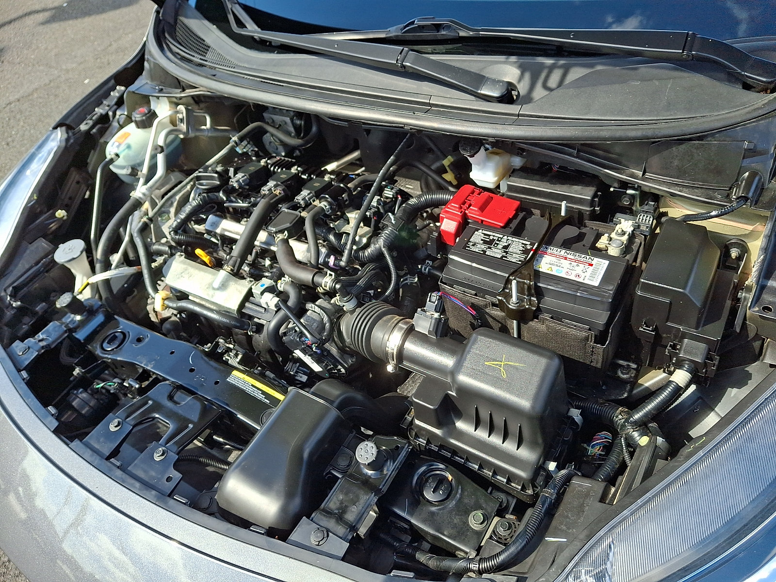 Used 2021 Nissan Versa SV FWD image 28