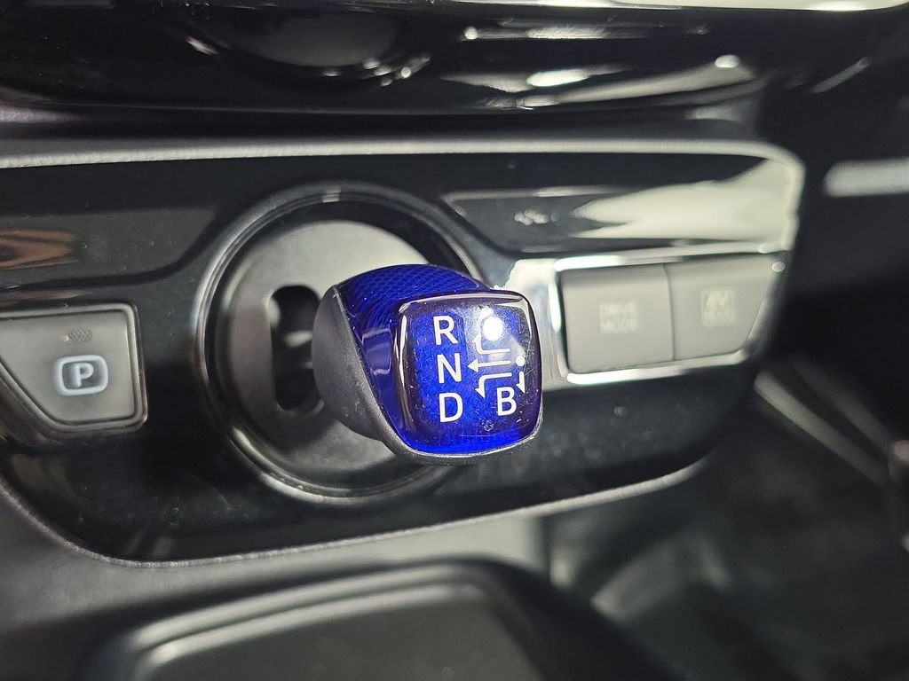 Used 2021 Toyota Prius LE FWD image 18