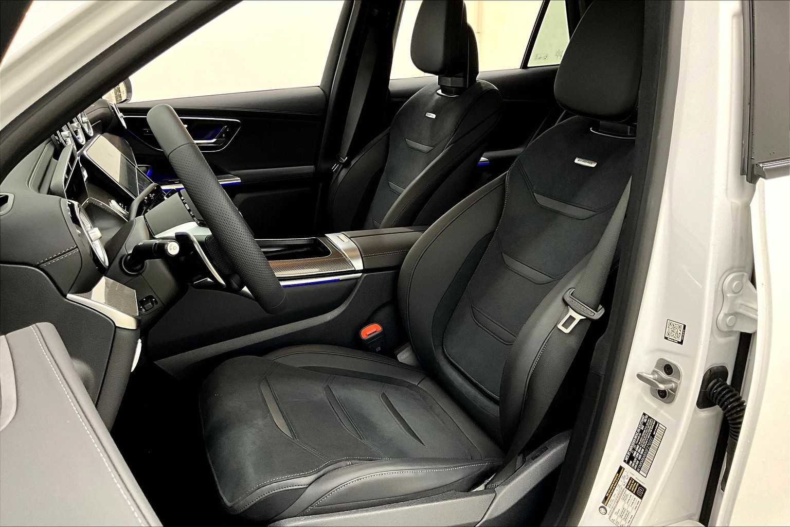 New 2025 Mercedes-Benz GLC 63 AMG S image 9