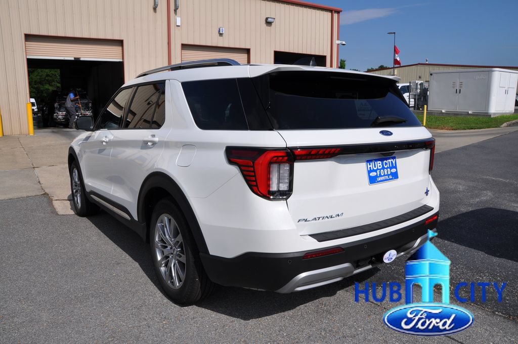 New 2026 Ford Explorer Platinum RWD image 3