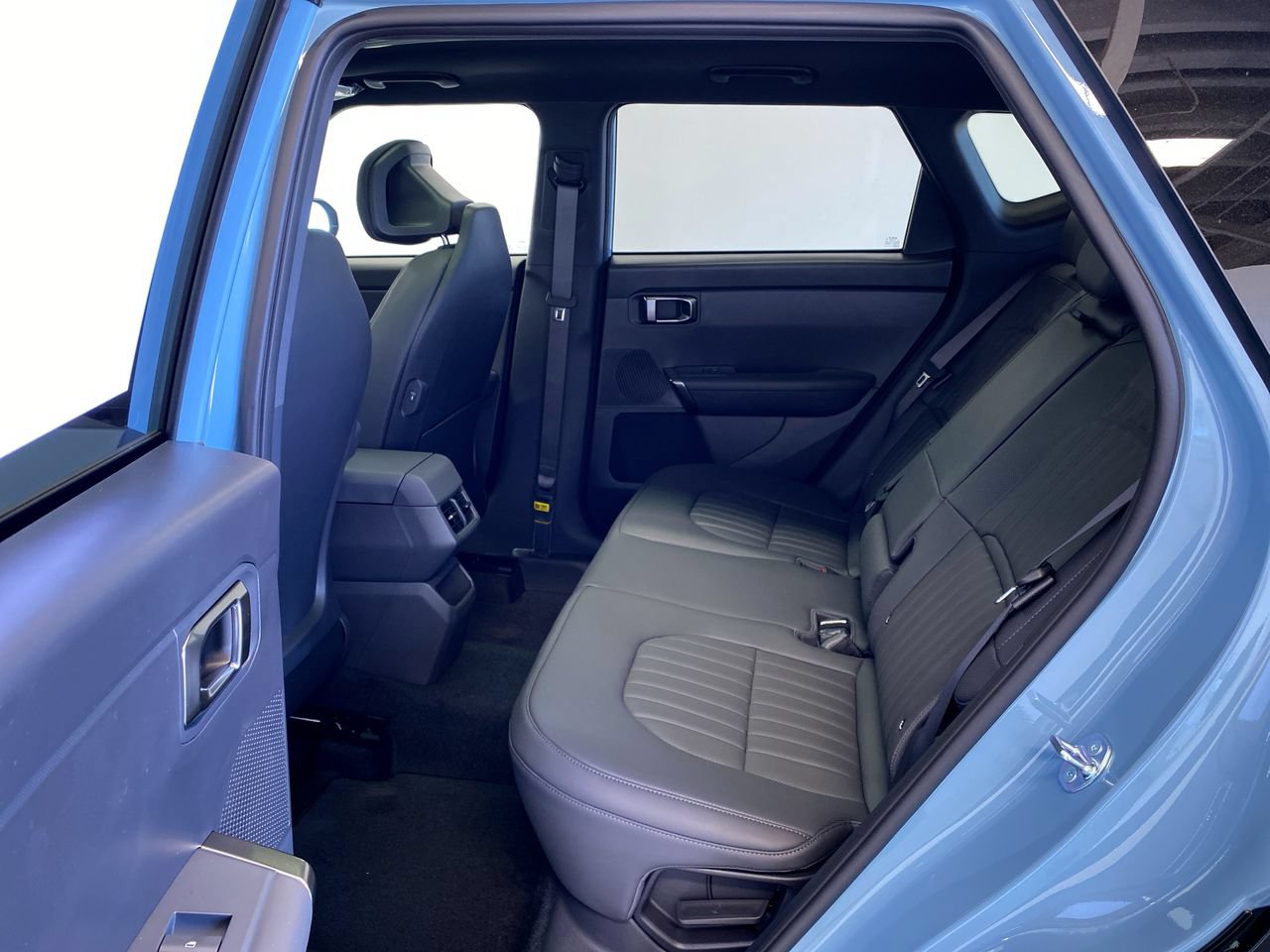New 2027 Kia Seltos X-Line S w/ X-Line S Premium Package AWD/4WD image 33