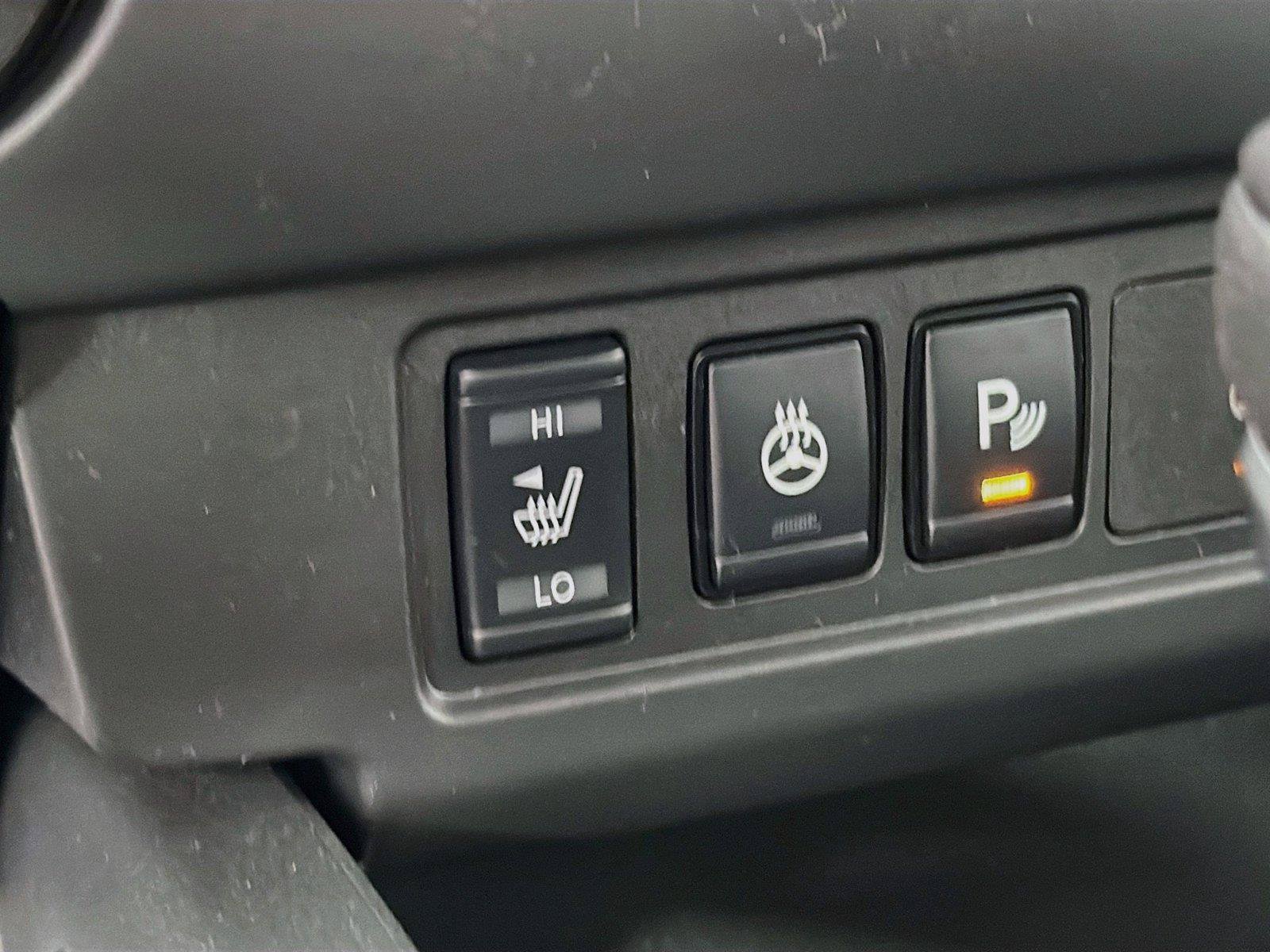 Used 2025 Nissan Frontier SL AWD/4WD image 25