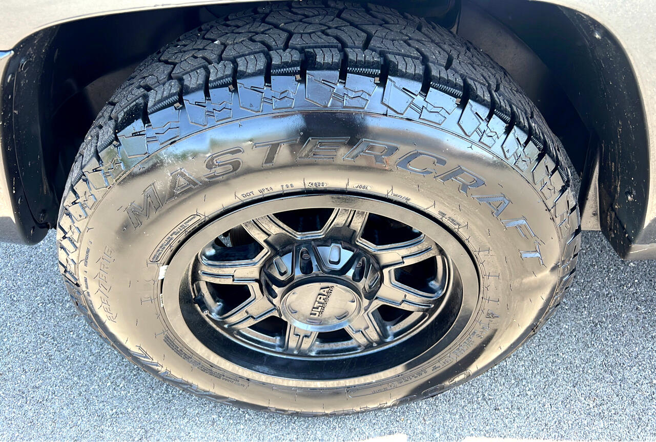 Used 2005 Jeep Liberty Renegade image 15