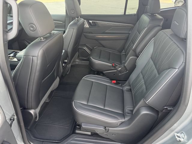 Used 2025 Buick Enclave Avenir w/ Super Cruise Package AWD/4WD image 18