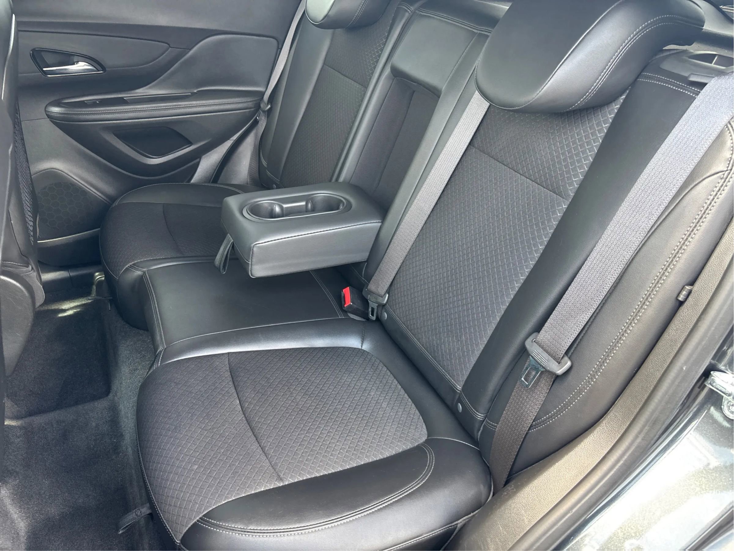 Used 2018 Buick Encore Preferred image 14