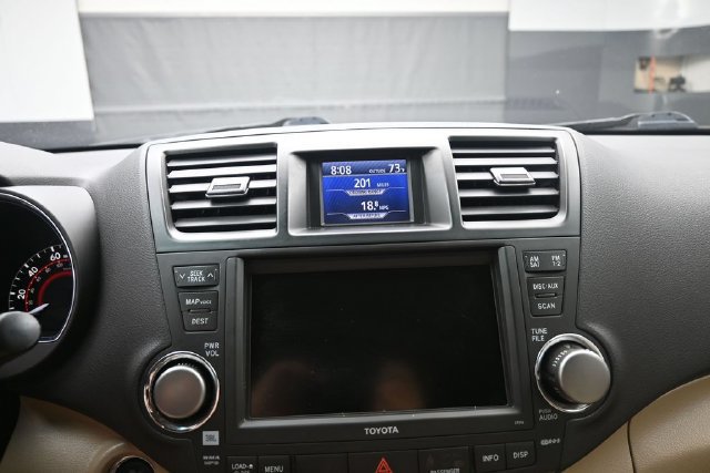 Used 2009 Toyota Highlander Limited w/ Extra Value Pkg 8 FWD image 11