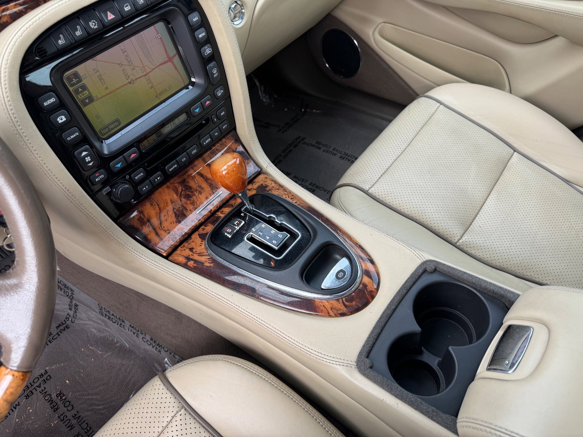 Used 2008 Jaguar XJ8 L image 20