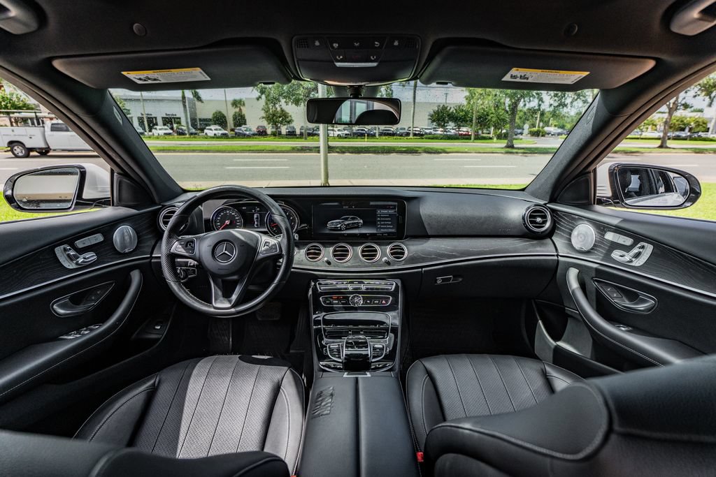 Used 2017 Mercedes-Benz E 300 4MATIC image 21
