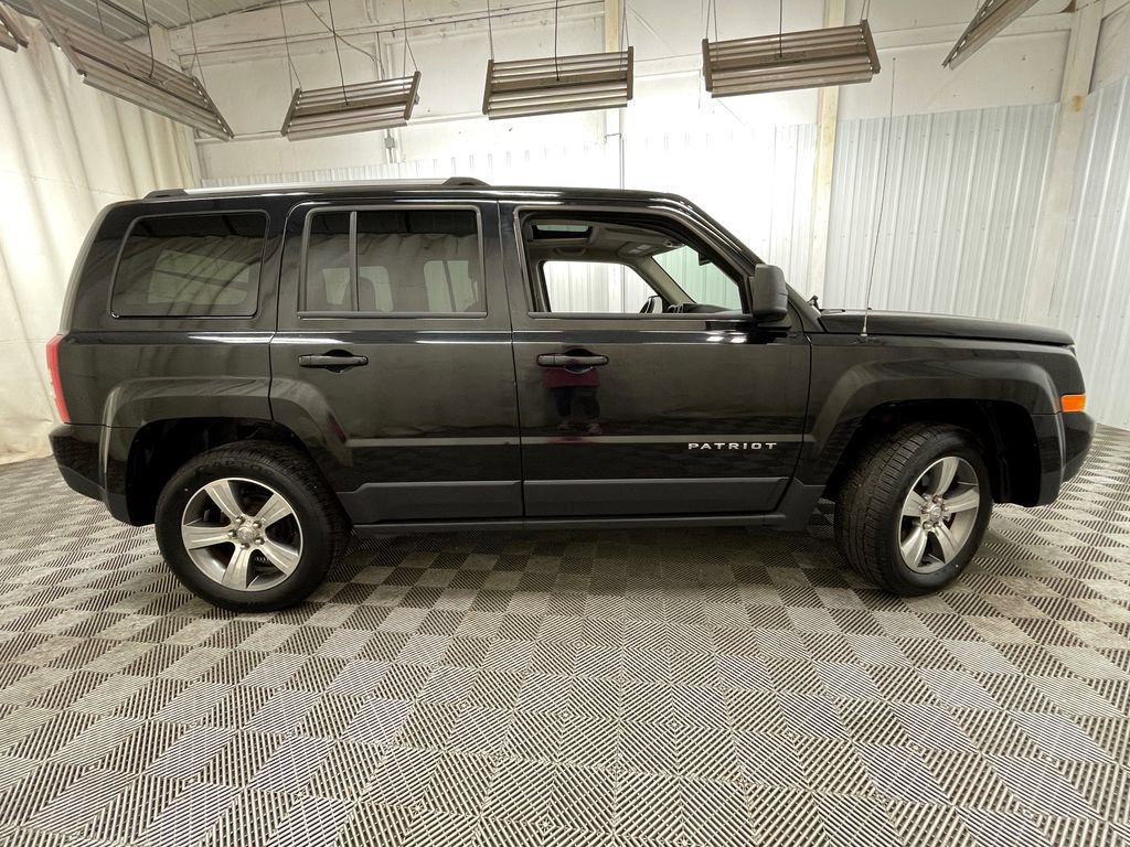 Used 2017 Jeep Patriot High Altitude AWD/4WD image 14