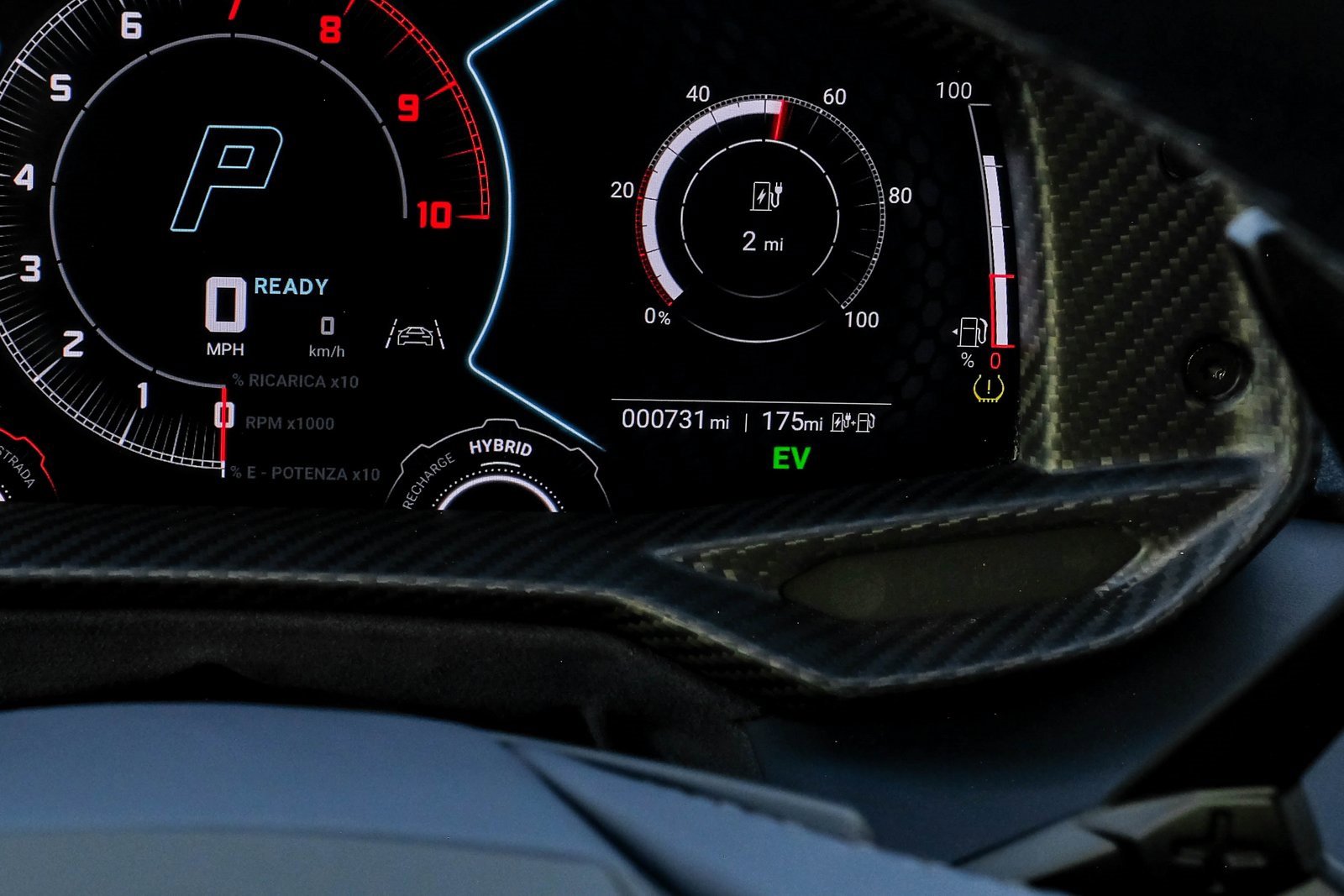 Used 2025 Lamborghini Revuelto image 21