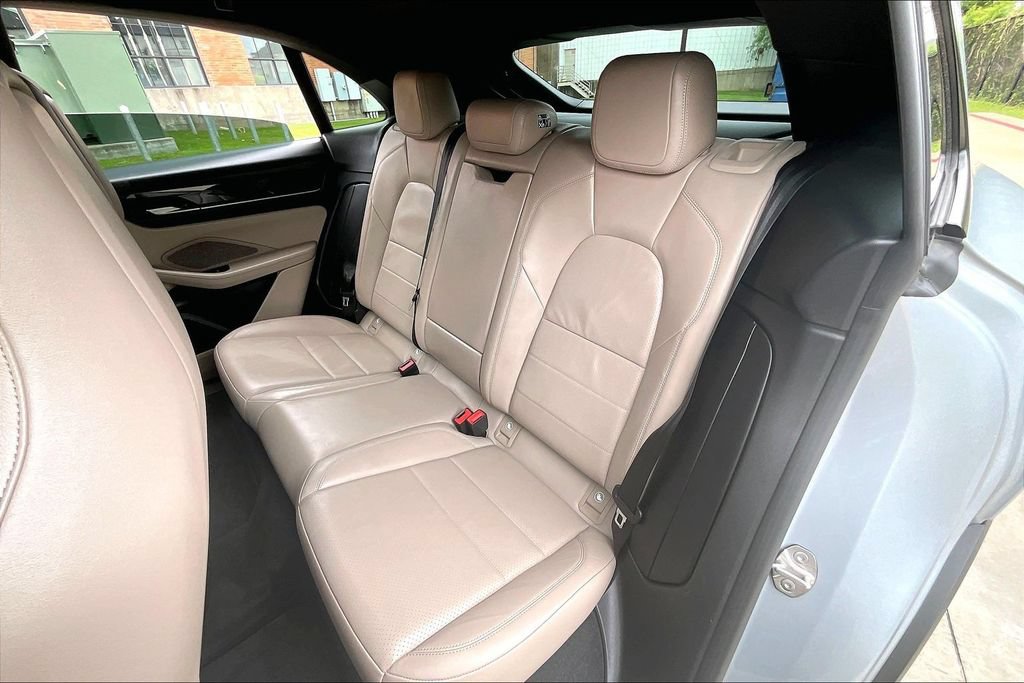 Used 2025 Porsche Macan 4 Electric AWD/4WD image 35