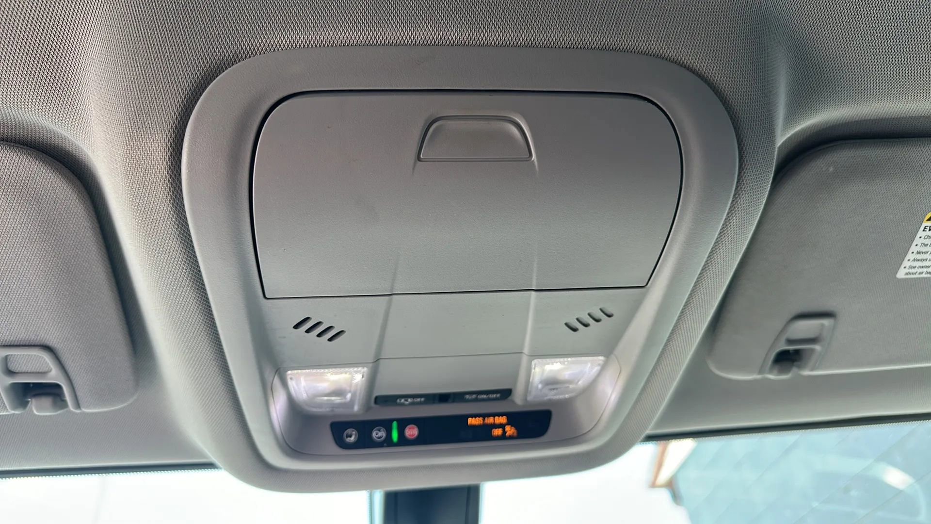 Used 2020 GMC Acadia SLE image 14