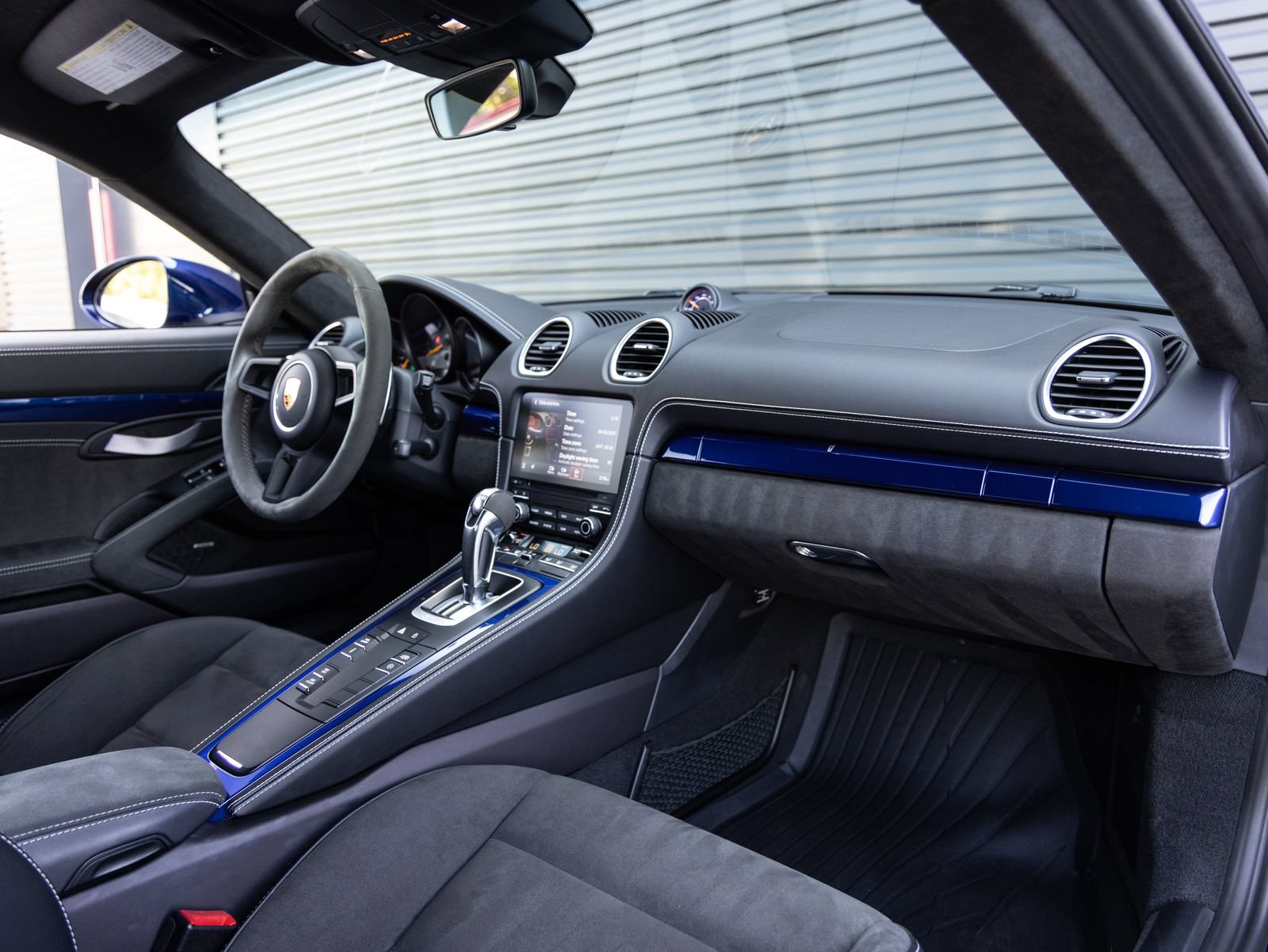 Certified 2021 Porsche 718 Cayman GT4 RWD image 31