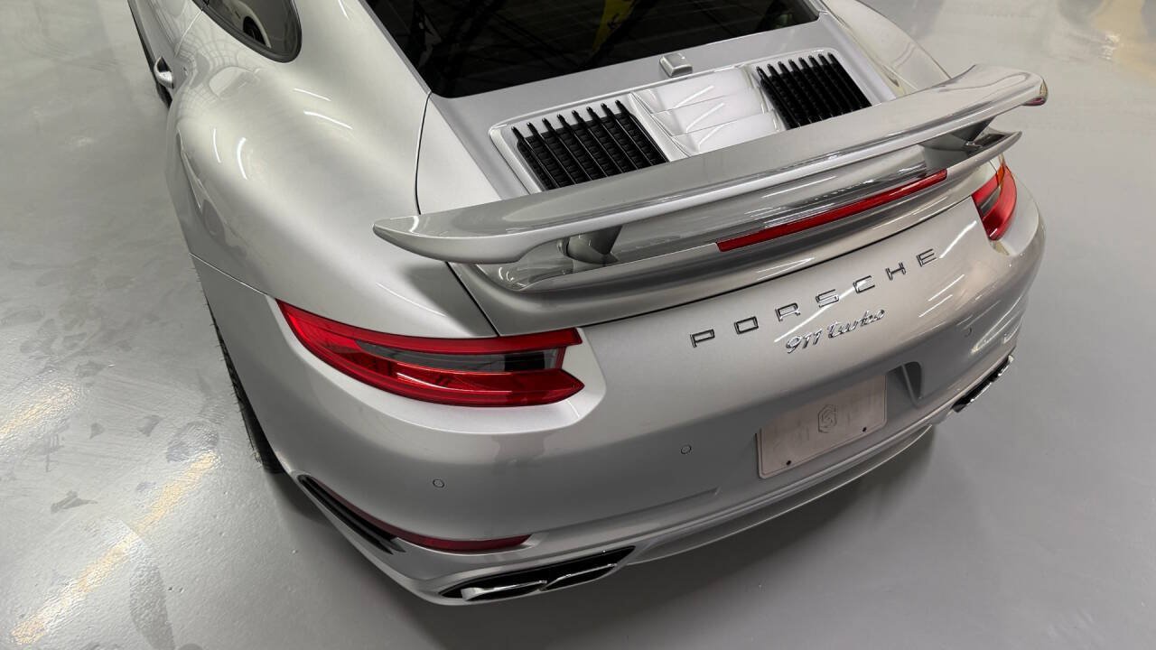 Used 2017 Porsche 911 4 Coupe AWD/4WD image 21