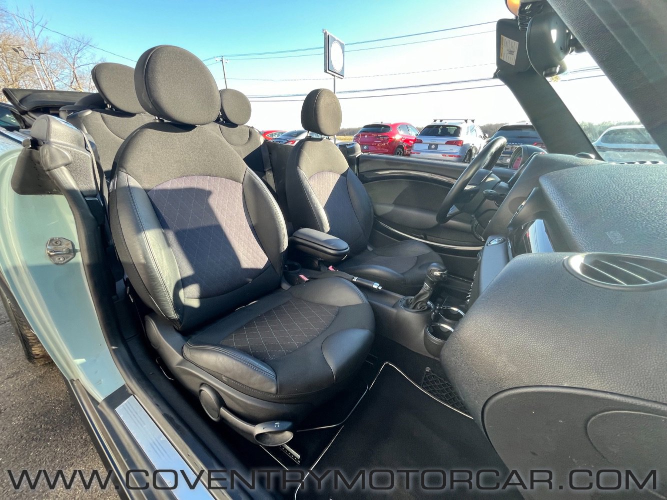 Used 2012 MINI Cooper Convertible image 28