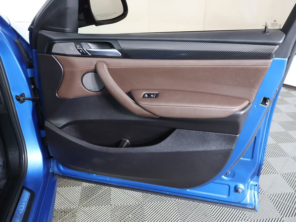 Used 2018 BMW X4 M40i w/ Driving Assistance Package image 25